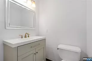117 Harmon Cove Tower 117, Secaucus, NJ 07094 - Photo 5