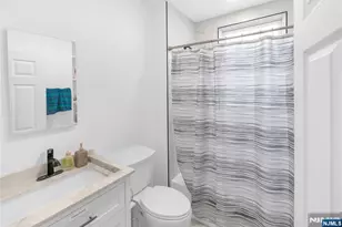 233 Clinton St, East Orange, NJ 07018 - Photo 37