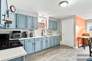 67 Marne St, Newark, NJ 07105 - Photo 7