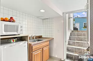 67 Marne St, Newark, NJ 07105 - Photo 17