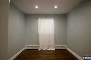 16 Prospect St, Hawthorne, NJ 07506 - Photo 19