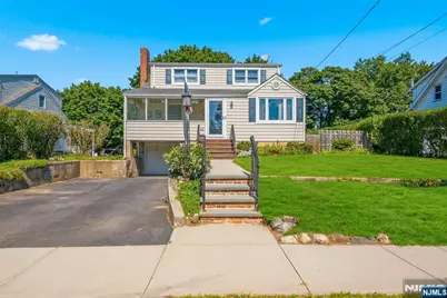 71 Schuyler Avenue, Pompton Lakes, NJ 07442 - Photo 1