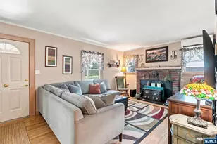 71 Schuyler Ave, Pompton Lakes, NJ 07442 - Photo 5