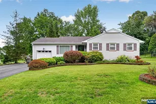 25 Normandy Dr, Wayne, NJ 07470 - Photo 41