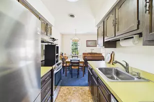364 Ridgewood Ave 5, Ridgewood, NJ 07450 - Photo 9