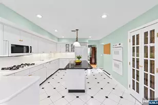 2 Sutton Pl, Englewood, NJ 07631 - Photo 17