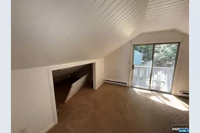 208 Maxim Drive, Hopatcong, NJ 07843 - Photo 17