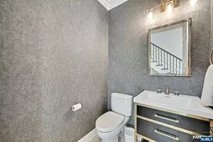 100 Heights Ln, Tenafly, NJ 07670 - Photo 19