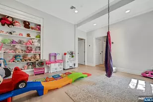 100 Heights Ln, Tenafly, NJ 07670 - Photo 35