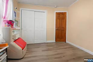 379 Chamberlain Ave, Paterson, NJ 07502 - Photo 37