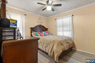379 Chamberlain Ave, Paterson, NJ 07502 - Photo 35