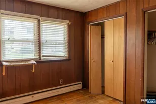 10 Moore Pl, Nutley, NJ 07110 - Photo 15