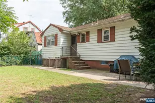 10 Moore Pl, Nutley, NJ 07110 - Photo 29