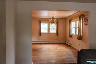 10 Moore Place, Nutley, NJ 07110 - Photo 7