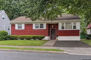 10 Moore Pl, Nutley, NJ 07110 - Photo 3