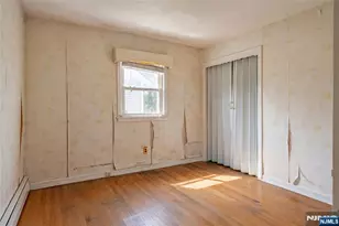 10 Moore Pl, Nutley, NJ 07110 - Photo 21