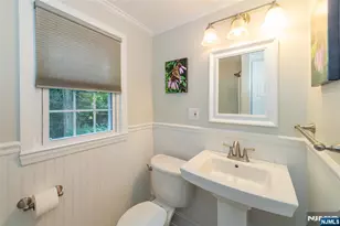 48 Oneida Ave, Oakland, NJ 07436 - Photo 27