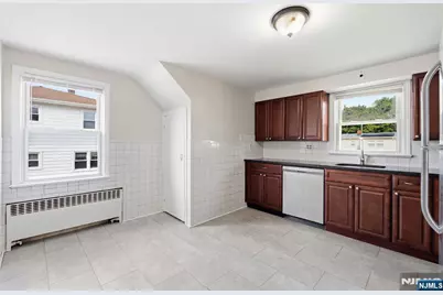 120 Campbell Avenue, Clifton, NJ 07013 - Photo 7