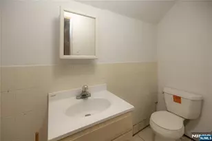 222 Bowers St, Jersey City, NJ 07307 - Photo 25