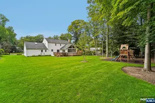 17 Colonial Dr, Allendale, NJ 07401 - Photo 29