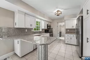 17 Colonial Dr, Allendale, NJ 07401 - Photo 15