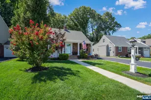 442 Central Park Dr, New Milford, NJ 07646 - Photo 3