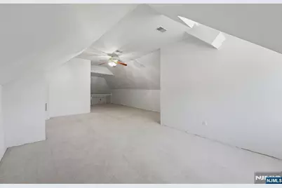 219 Magie Avenue, Roselle Park, NJ 07204 - Photo 21