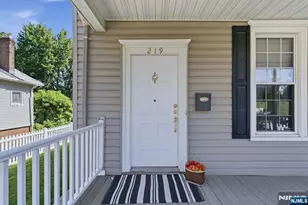 219 Magie Ave, Roselle Park, NJ 07204 - Photo 3
