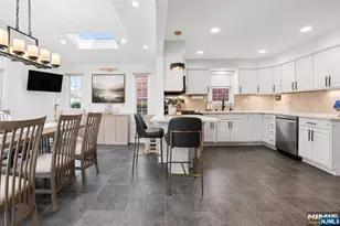 79 Bergen Ave, Waldwick, NJ 07463 - Photo 13