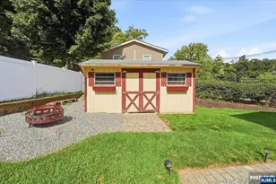 2 Crescent Rd, Hopatcong, NJ 07843 - Photo 35