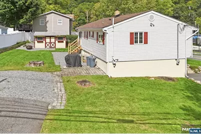 2 Crescent Road, Hopatcong, NJ 07843 - Photo 49