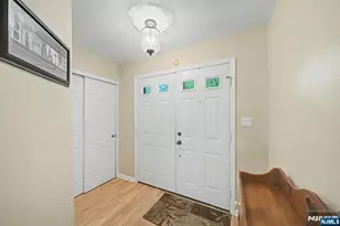 42 Hickory Way 4004, Mount Arlington, NJ 07856 - Photo 3