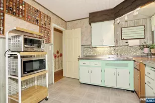 12 Margaret Ct, Fair Lawn, NJ 07410 - Photo 11