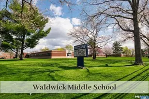 29 Lockwood Dr, Waldwick, NJ 07463 - Photo 43