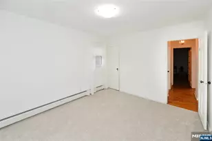 39-39 Brookside Ave, Fair Lawn, NJ 07410 - Photo 11