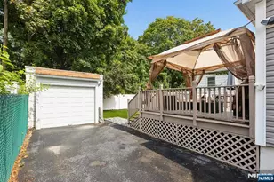 535 Freeman St, Lyndhurst Township, NJ 07071 - Photo 31