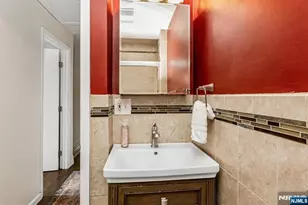 535 Freeman St, Lyndhurst Township, NJ 07071 - Photo 25
