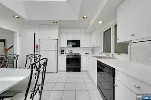 36 Hirschfeld Pl, New Milford, NJ 07646 - Photo 13