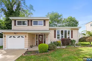 39 Hastings Rd, Old Bridge Township, NJ 08857 - Photo 11