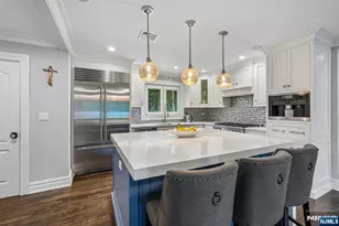 689 Colonial Rd, Franklin Lakes, NJ 07417 - Photo 19