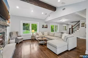 689 Colonial Rd, Franklin Lakes, NJ 07417 - Photo 3