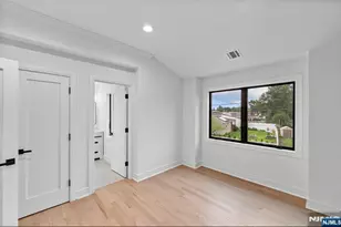 104 Highview Dr, Clifton, NJ 07013 - Photo 23