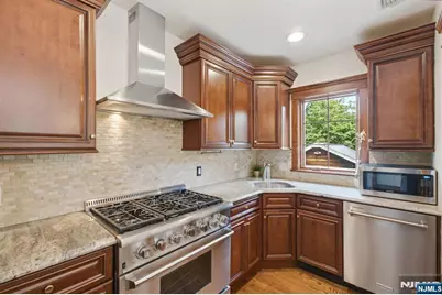 26 Myrtle Avenue, Cedar Grove, NJ 07009 - Photo 15