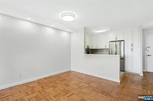 2000 Linwood Ave 14D, Fort Lee, NJ 07024 - Photo 7