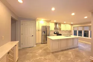 2461 Rossett St, Fort Lee, NJ 07024 - Photo 5