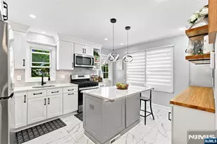 49 Falmouth Ave, Elmwood Park, NJ 07407 - Photo 9