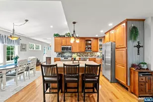 172 Rafkind Rd, Bloomingdale, NJ 07403 - Photo 13