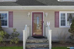 95 Cedar Ave, Hackensack, NJ 07601 - Photo 3