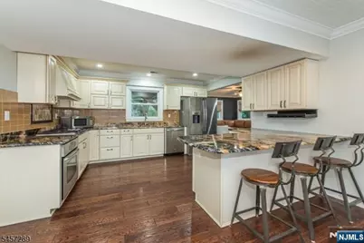 47 Biscay Drive, Mount Olive, NJ 07836 - Photo 11
