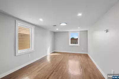 125 Park Avenue, Newark, NJ 07104 - Photo 39